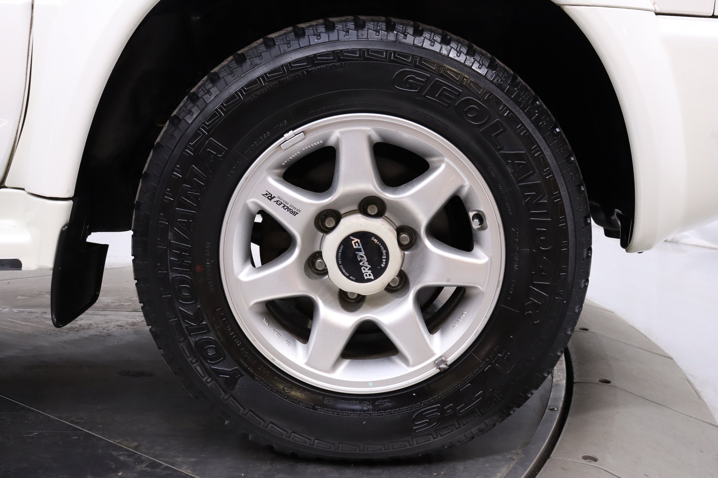 1999 Nissan Terrano Regulus 30