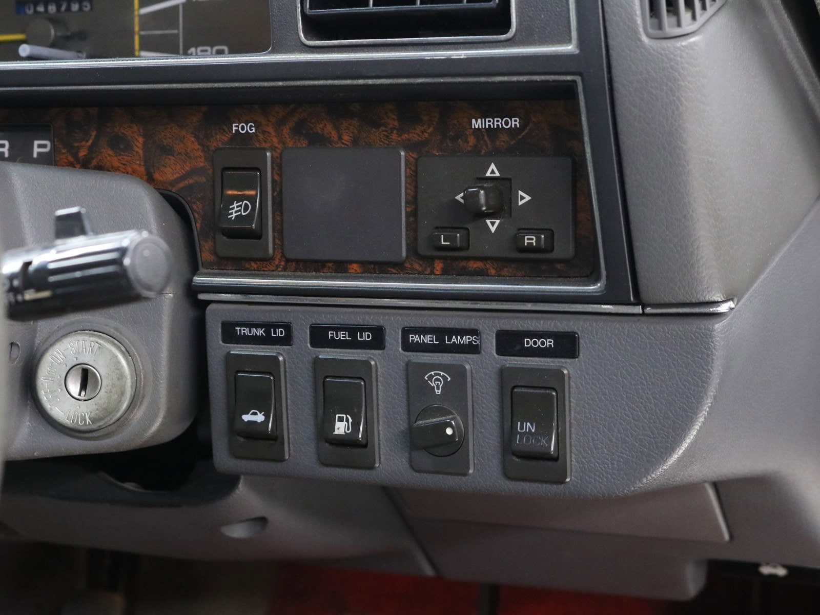 1988 Nissan President 42