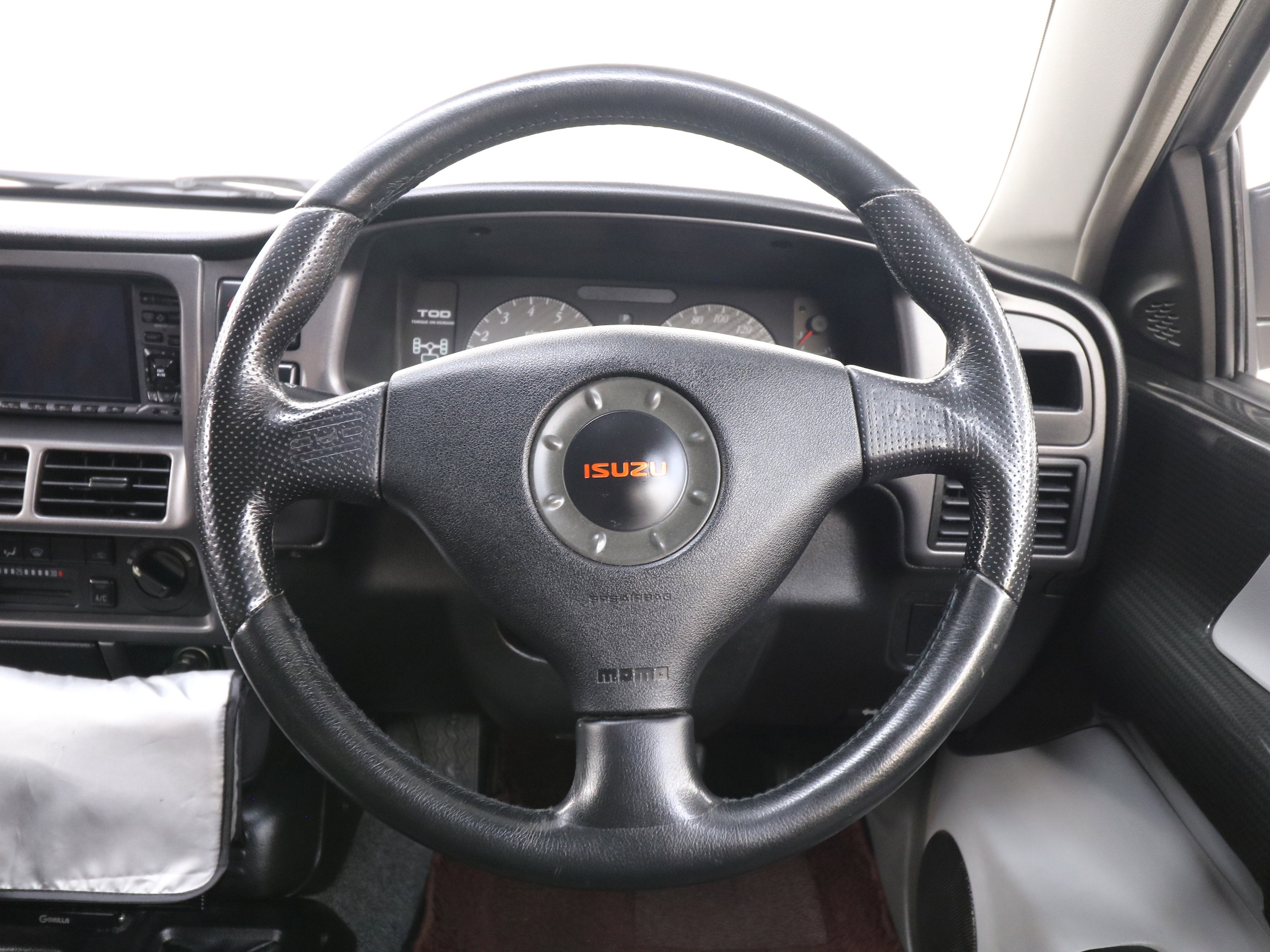 1997 Isuzu Vehicross 10