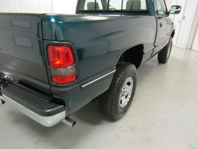 1994 Dodge Ram 1500 32