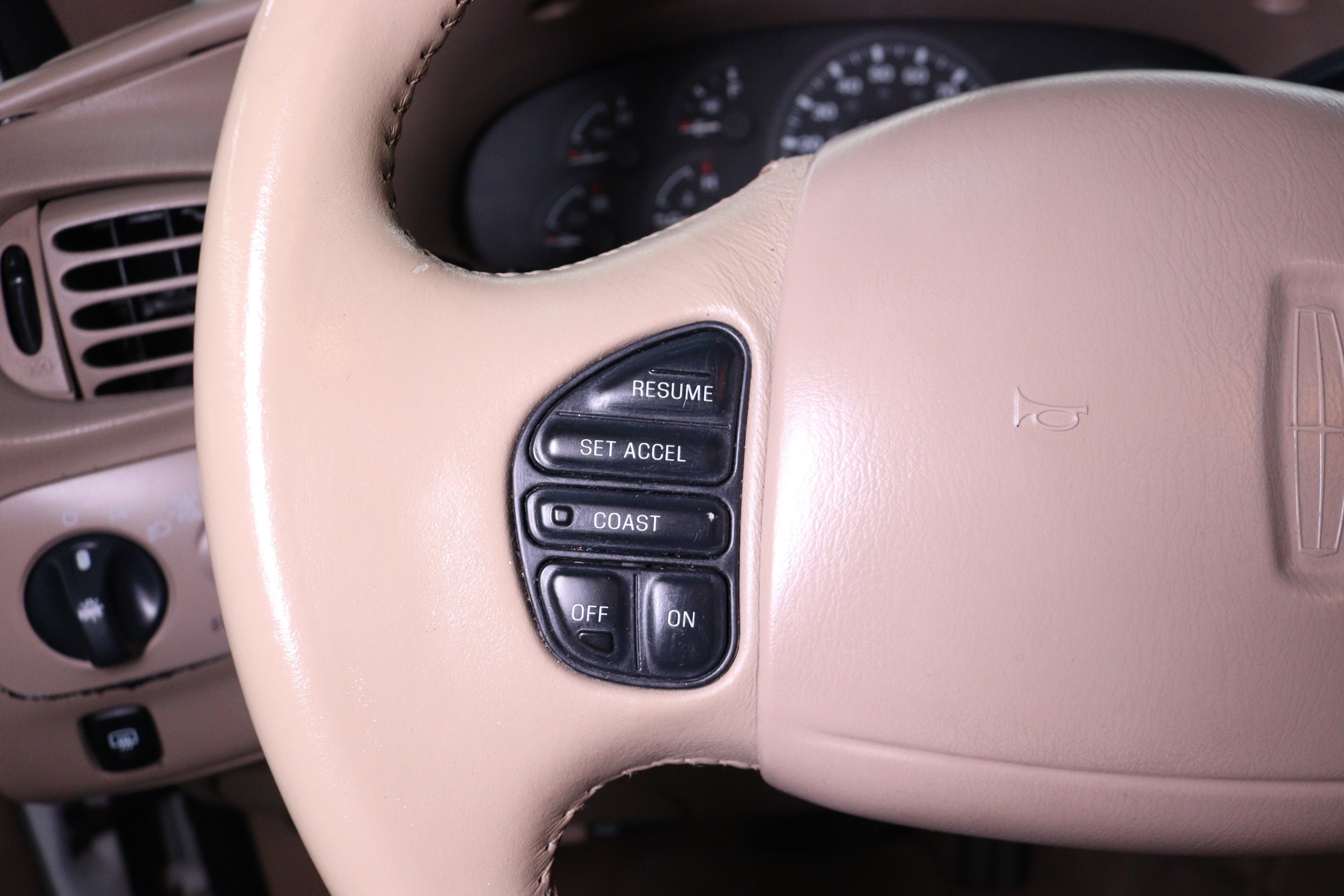 1998 Lincoln Navigator 111