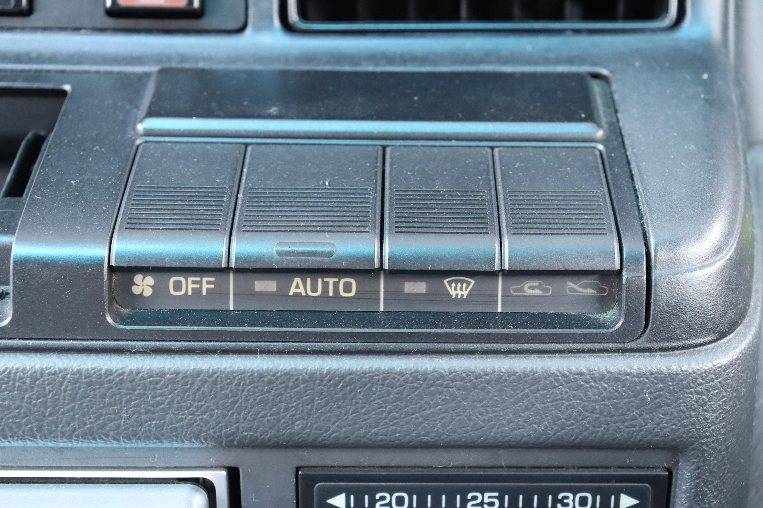 1999 Toyota Crown 14