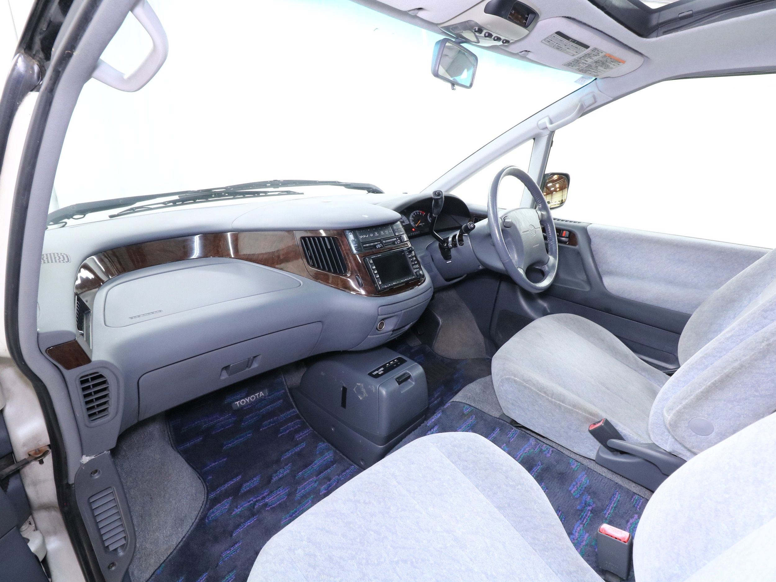 1998 Toyota Estima G 15