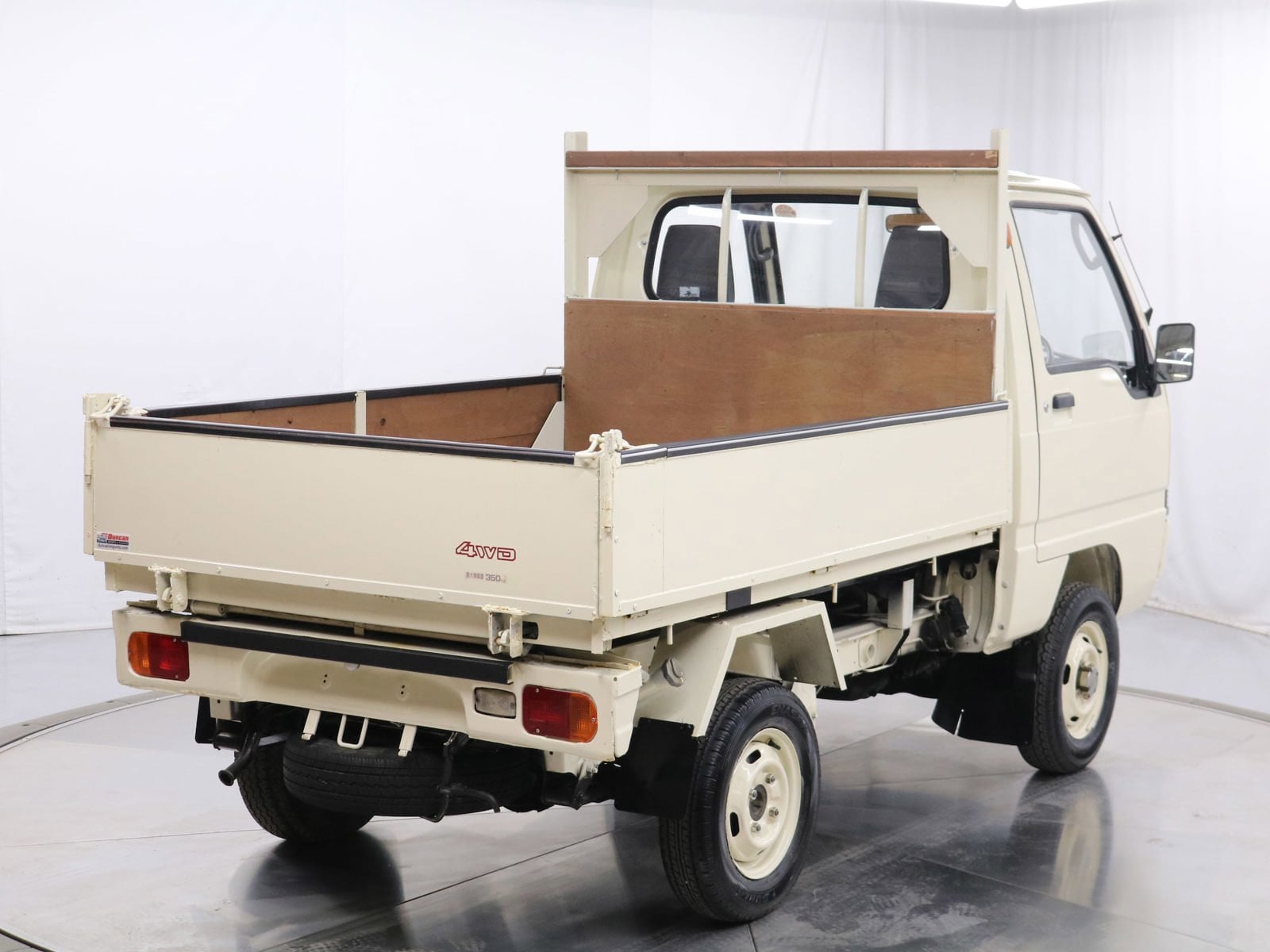 1989 Mitsubishi Minicab 6