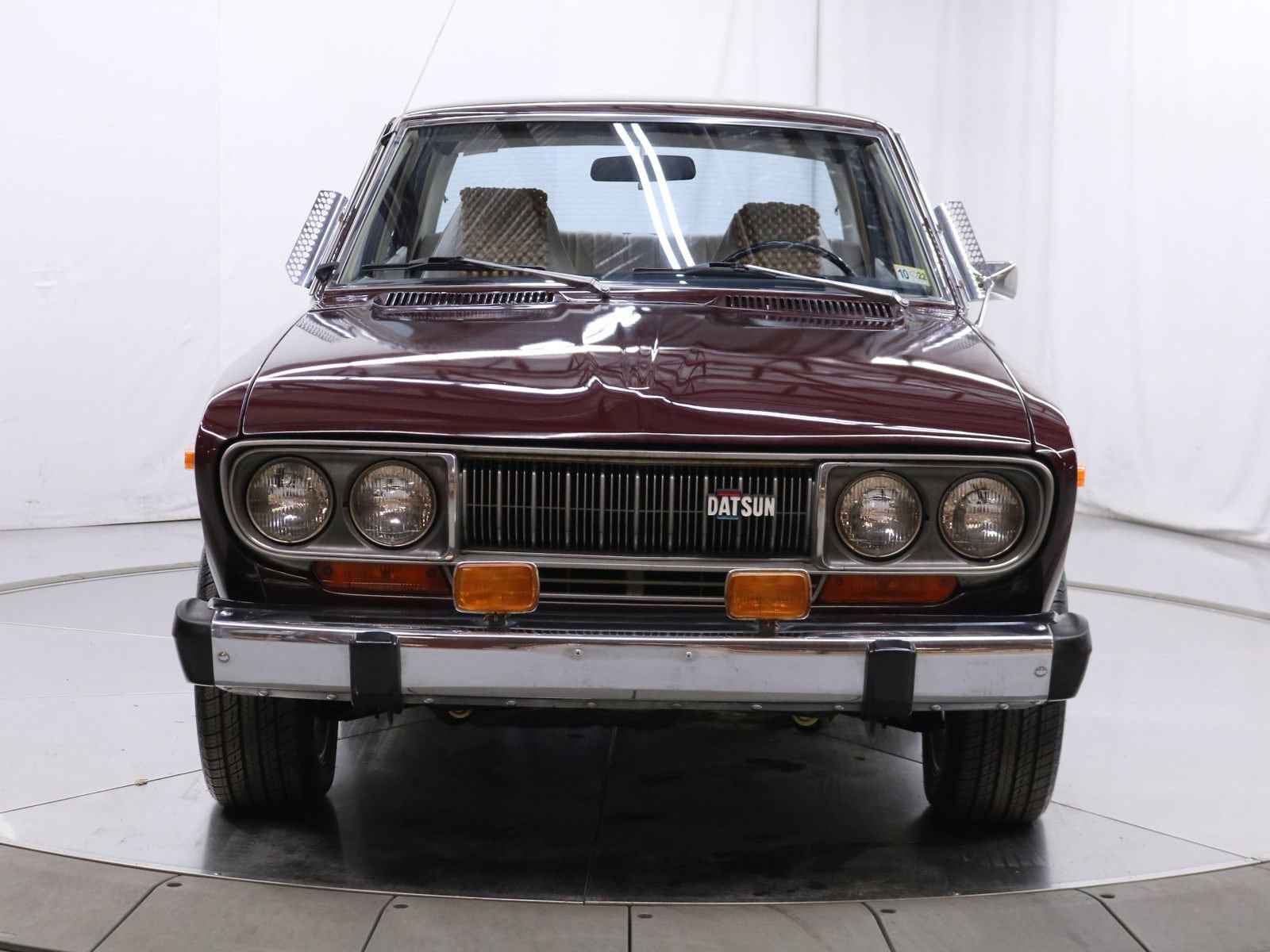 1977 Datsun 710 3