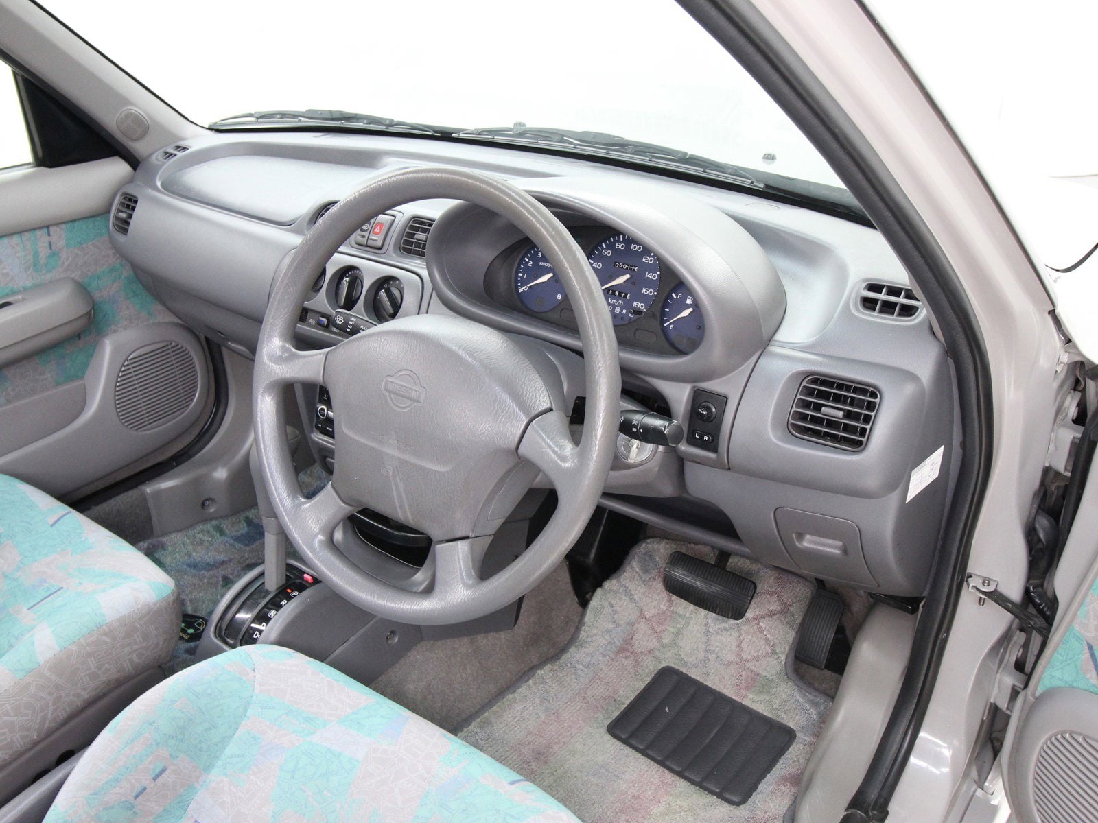 1997 Nissan March 10