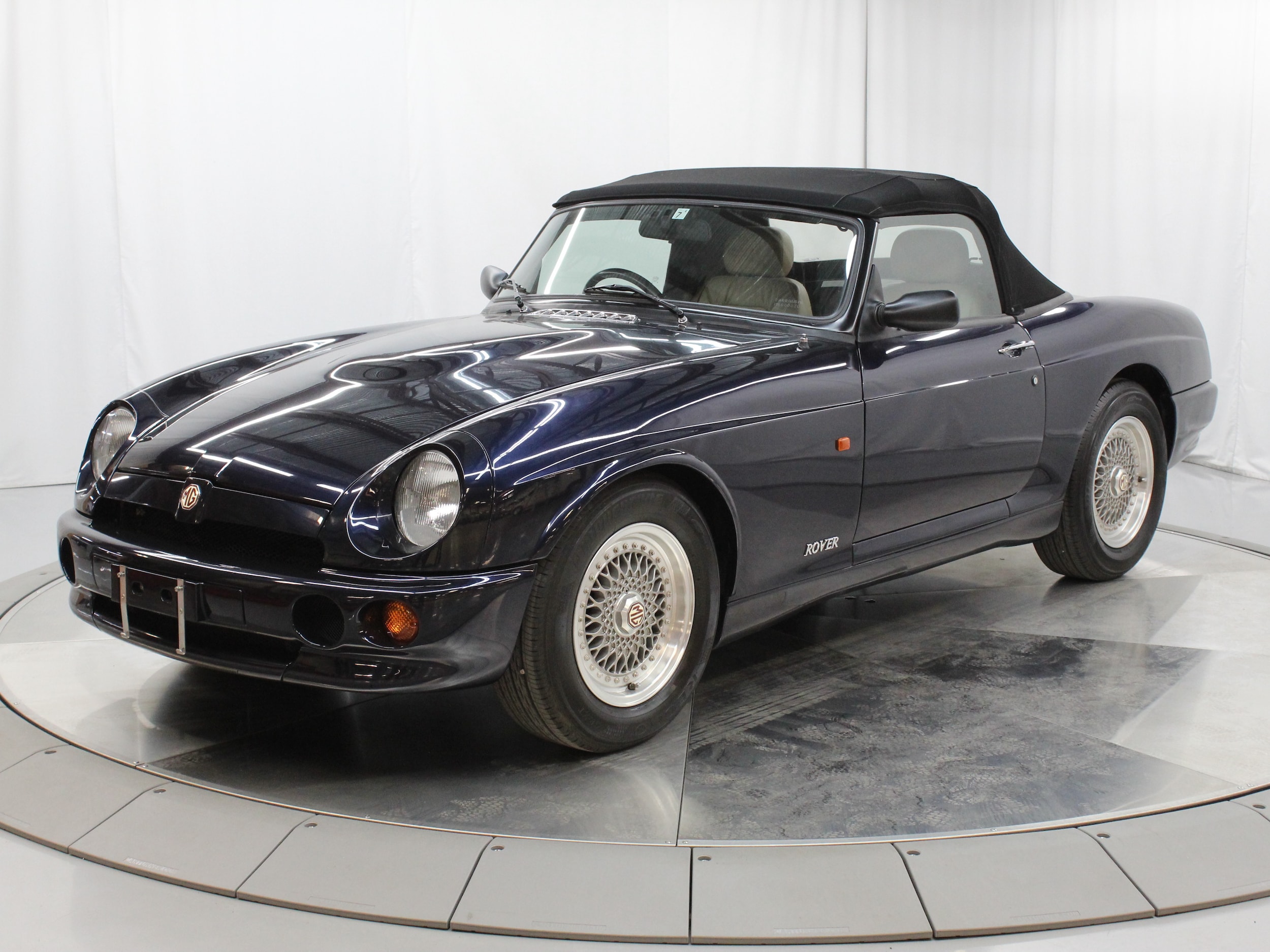 1994 Rover MG RV8 2
