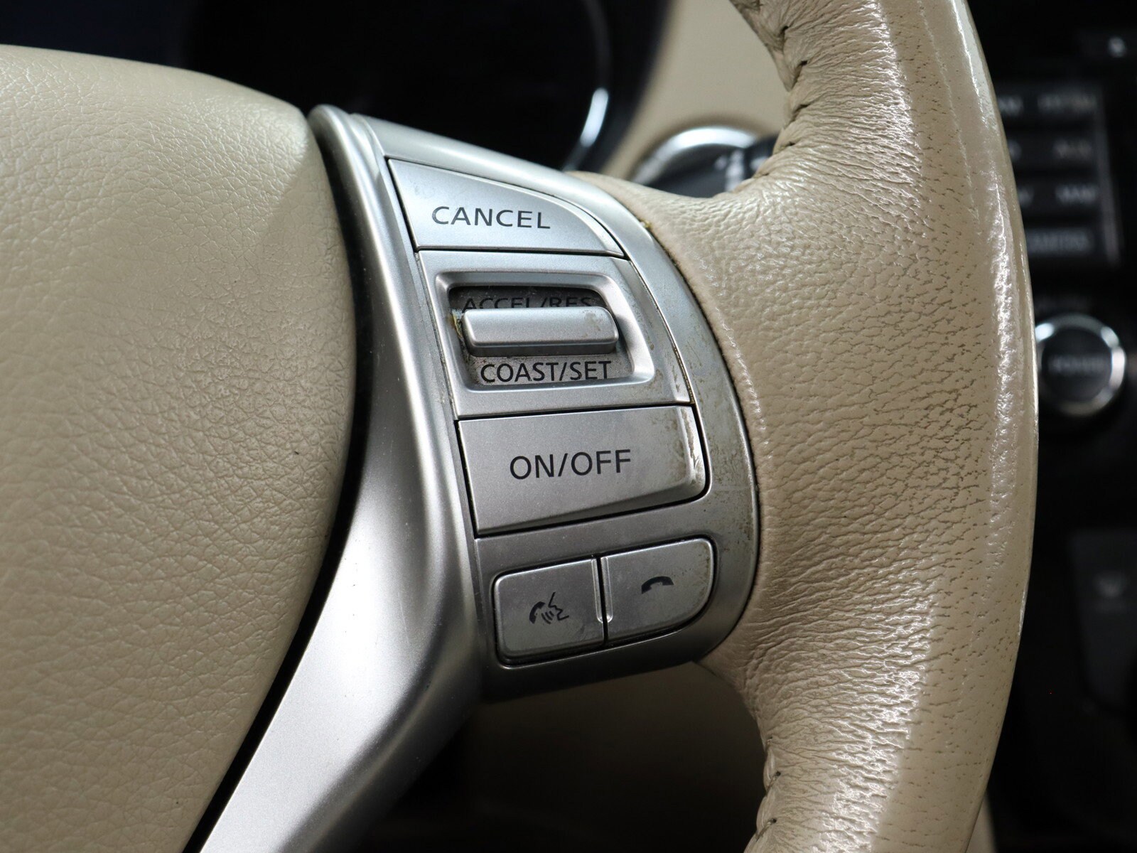 2014 Nissan Rogue 51