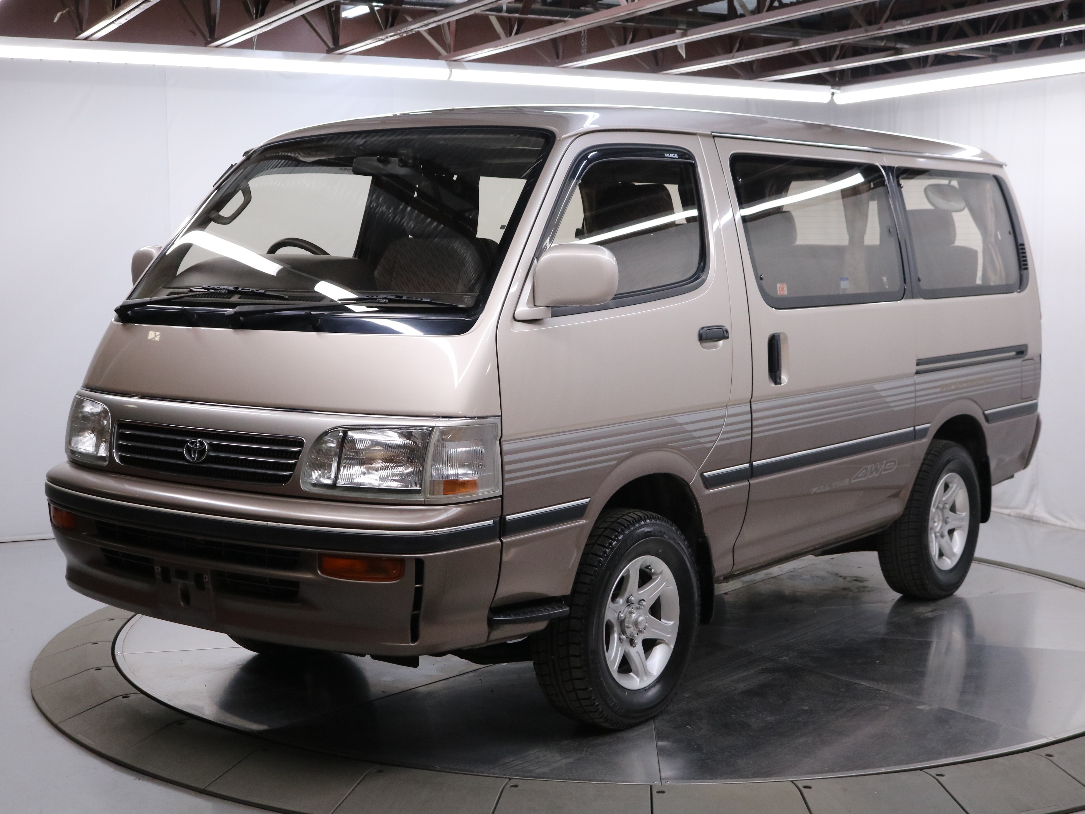 1996 Toyota HiAce 2