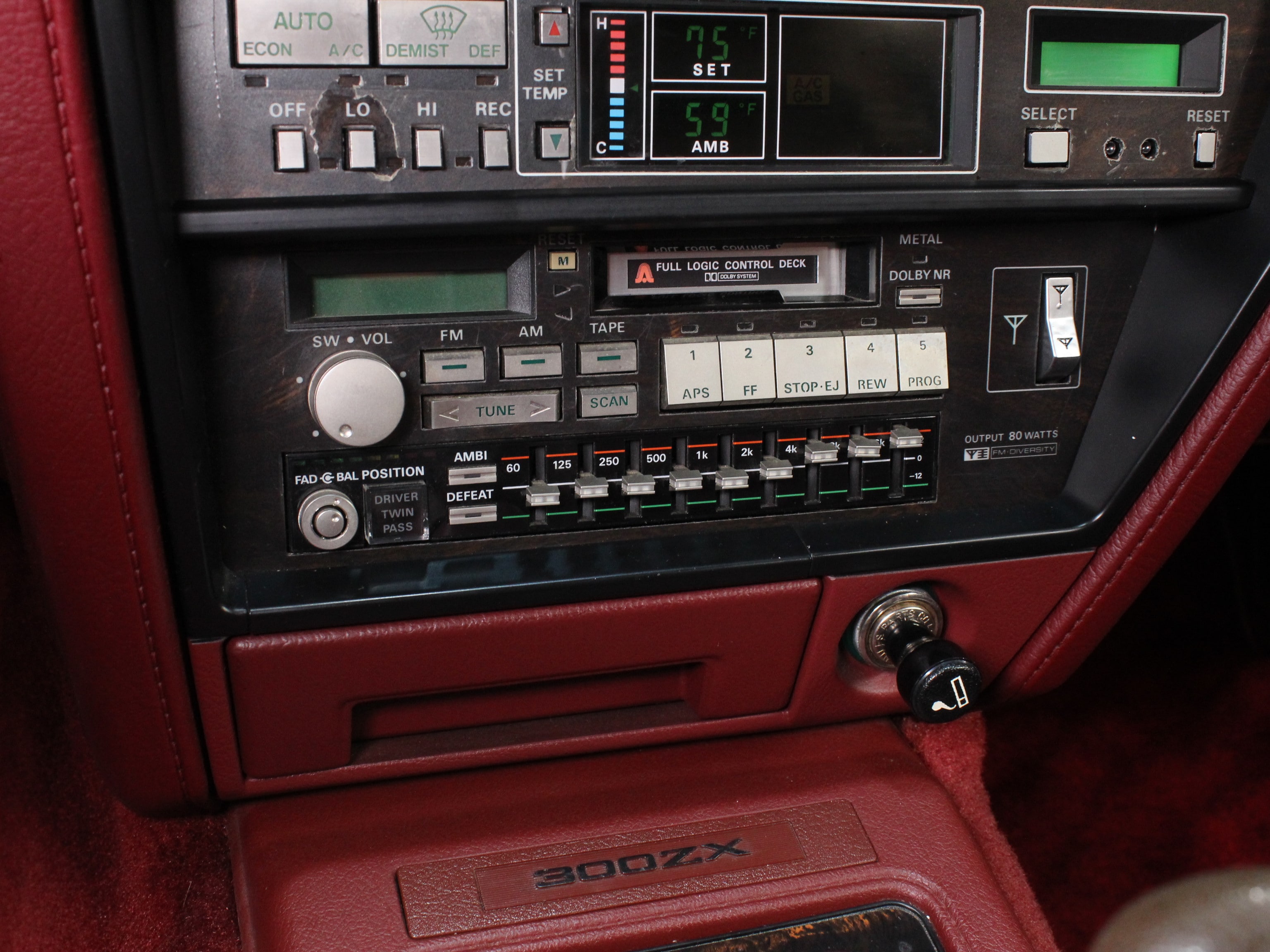 1985 Nissan 300ZX 14