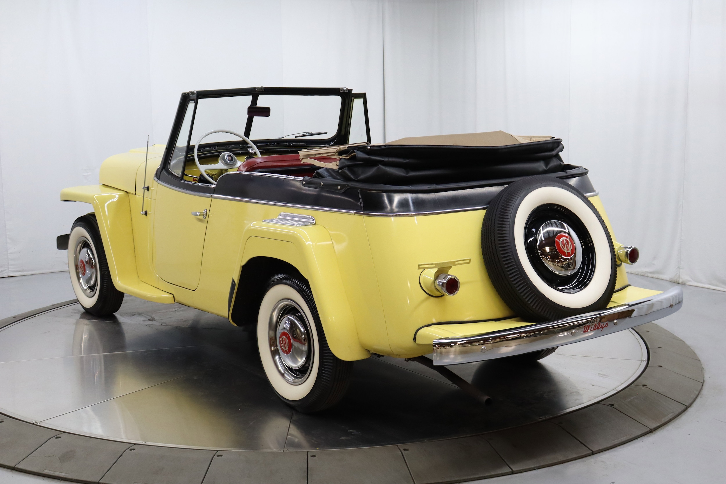 1950 Willys Jeepster 13