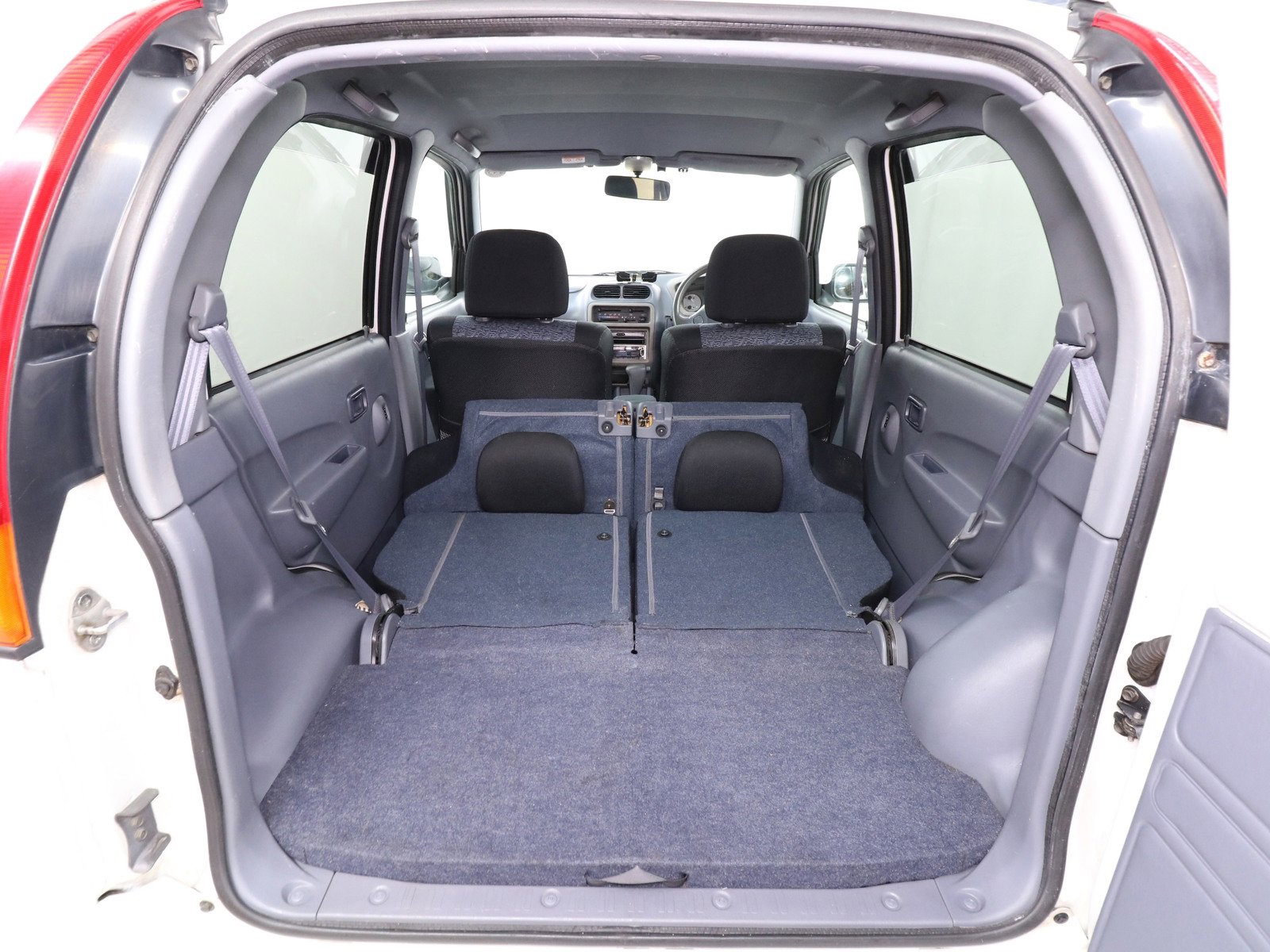 1999 Daihatsu Terios 29