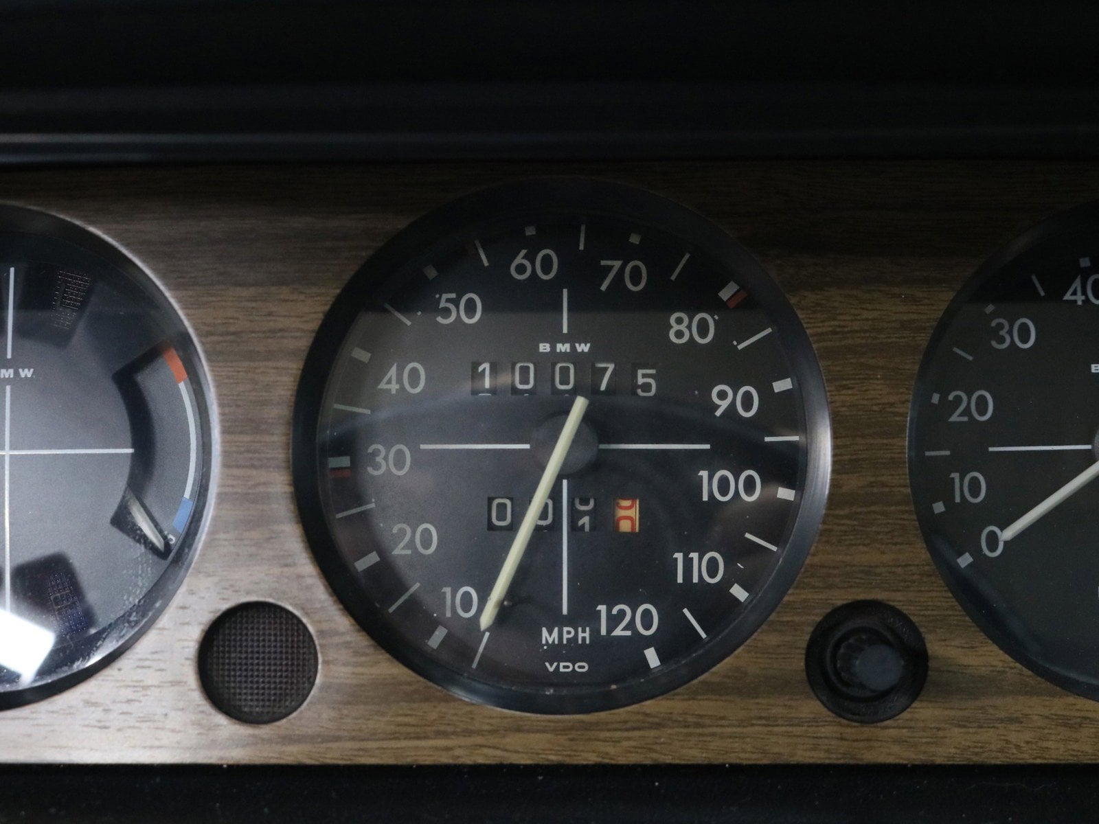 1974 BMW 2002 37