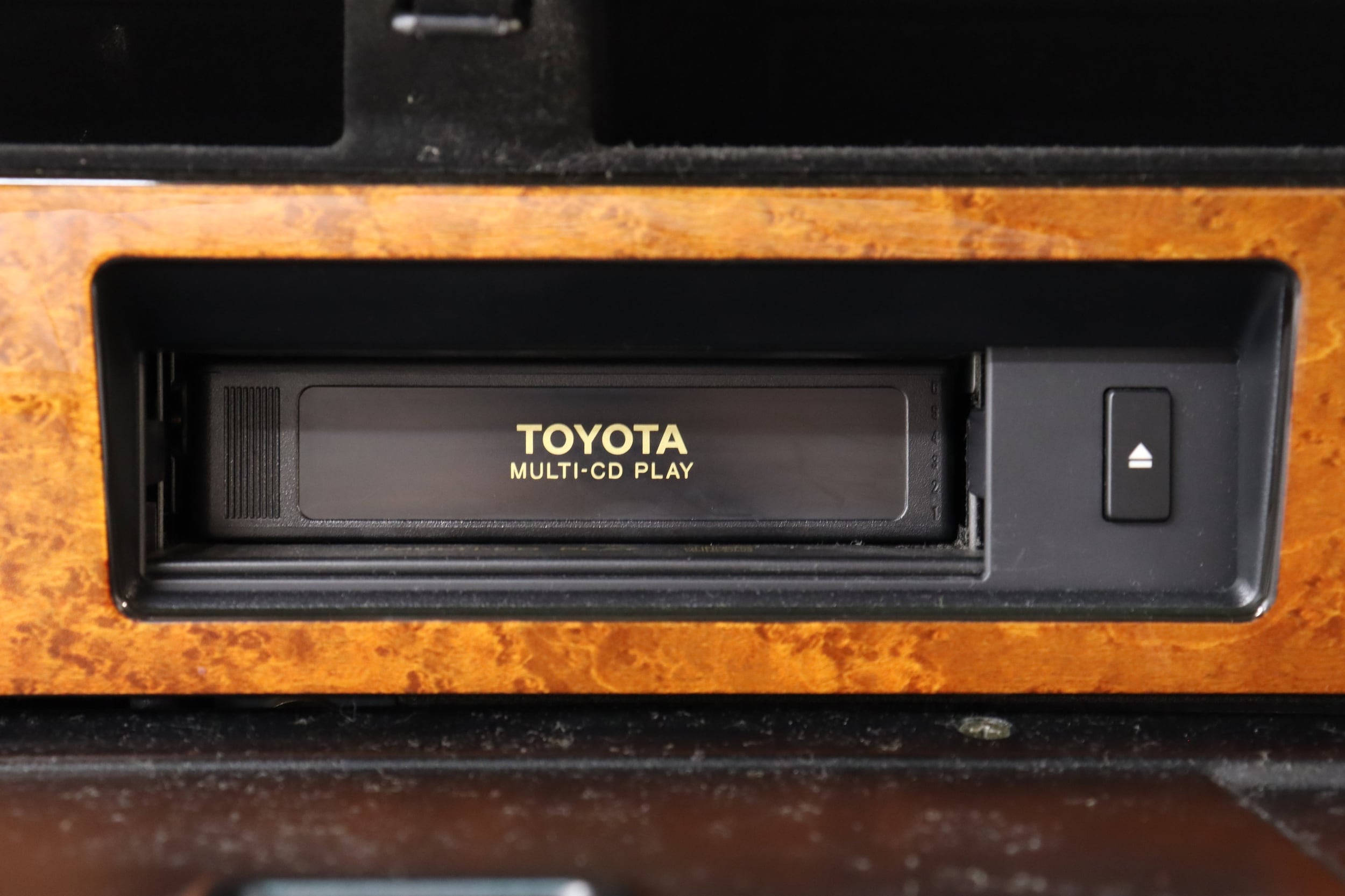 1999 Toyota Celsior 58