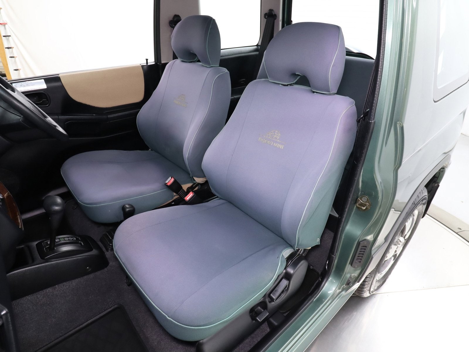 1998 Mitsubishi Pajero Mini 17