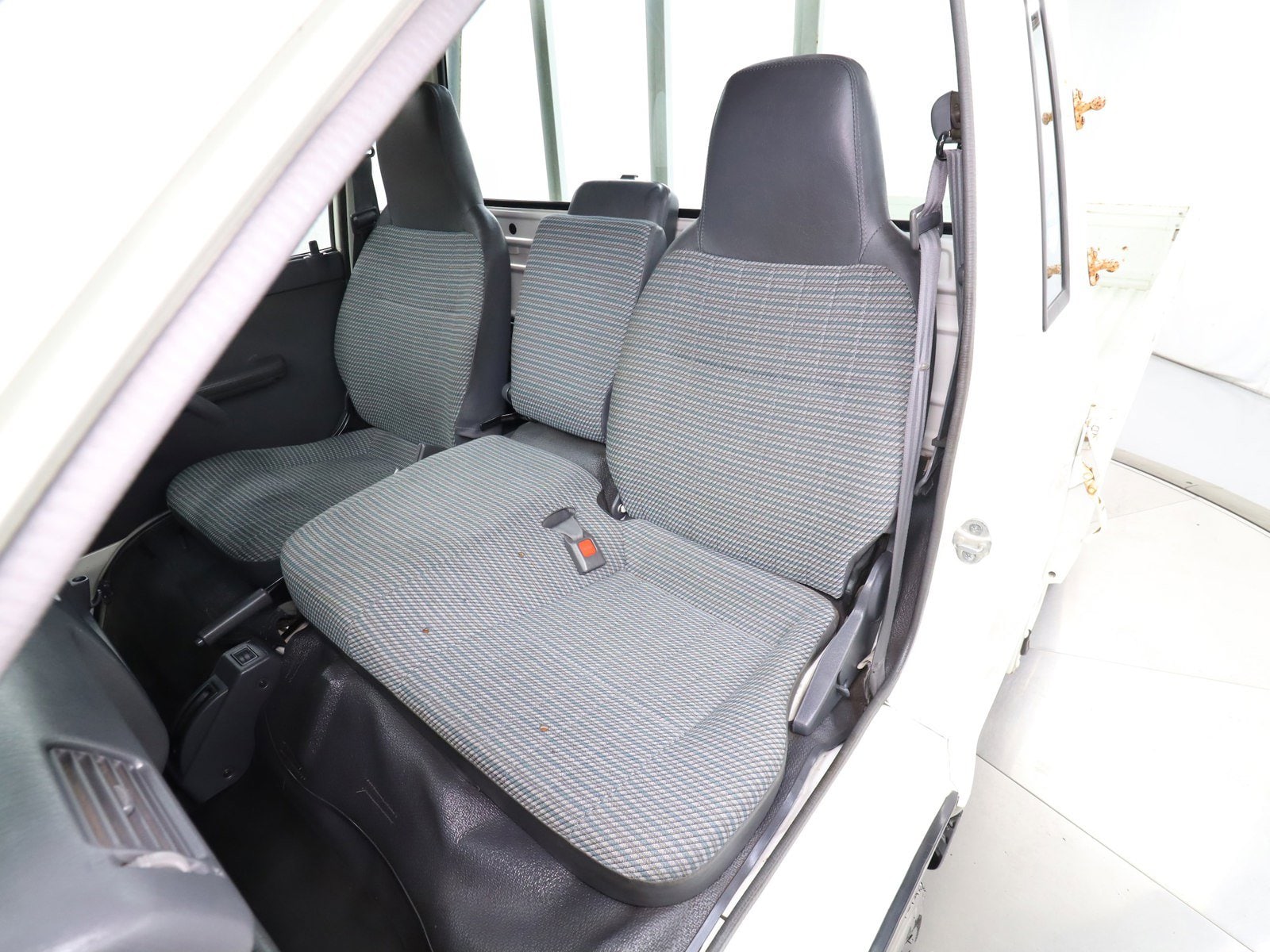 1998 Toyota Liteace 18