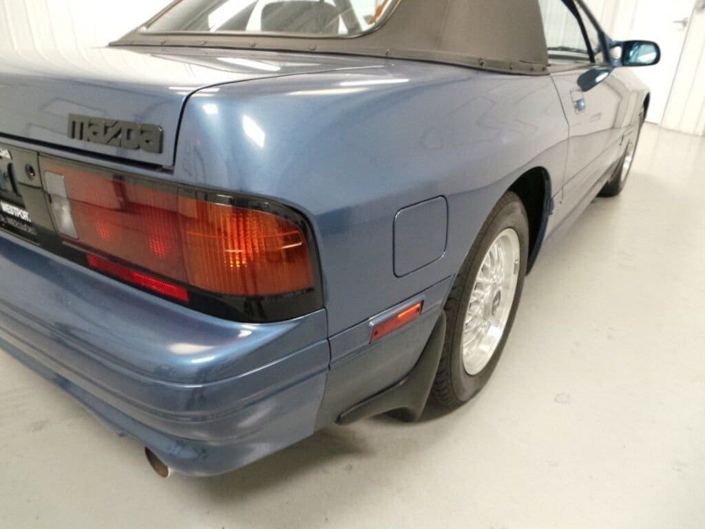 1990 Mazda RX-7 43