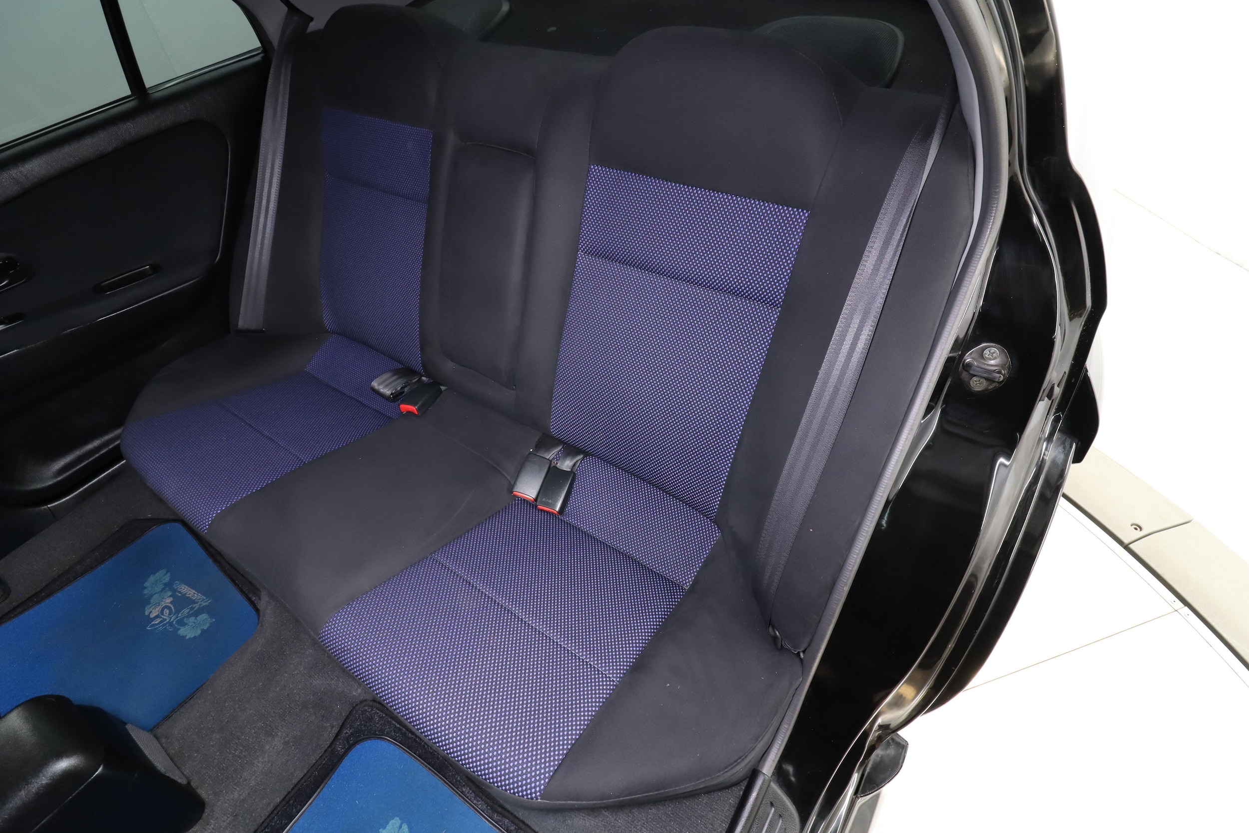 1999 Mitsubishi Lancer 19