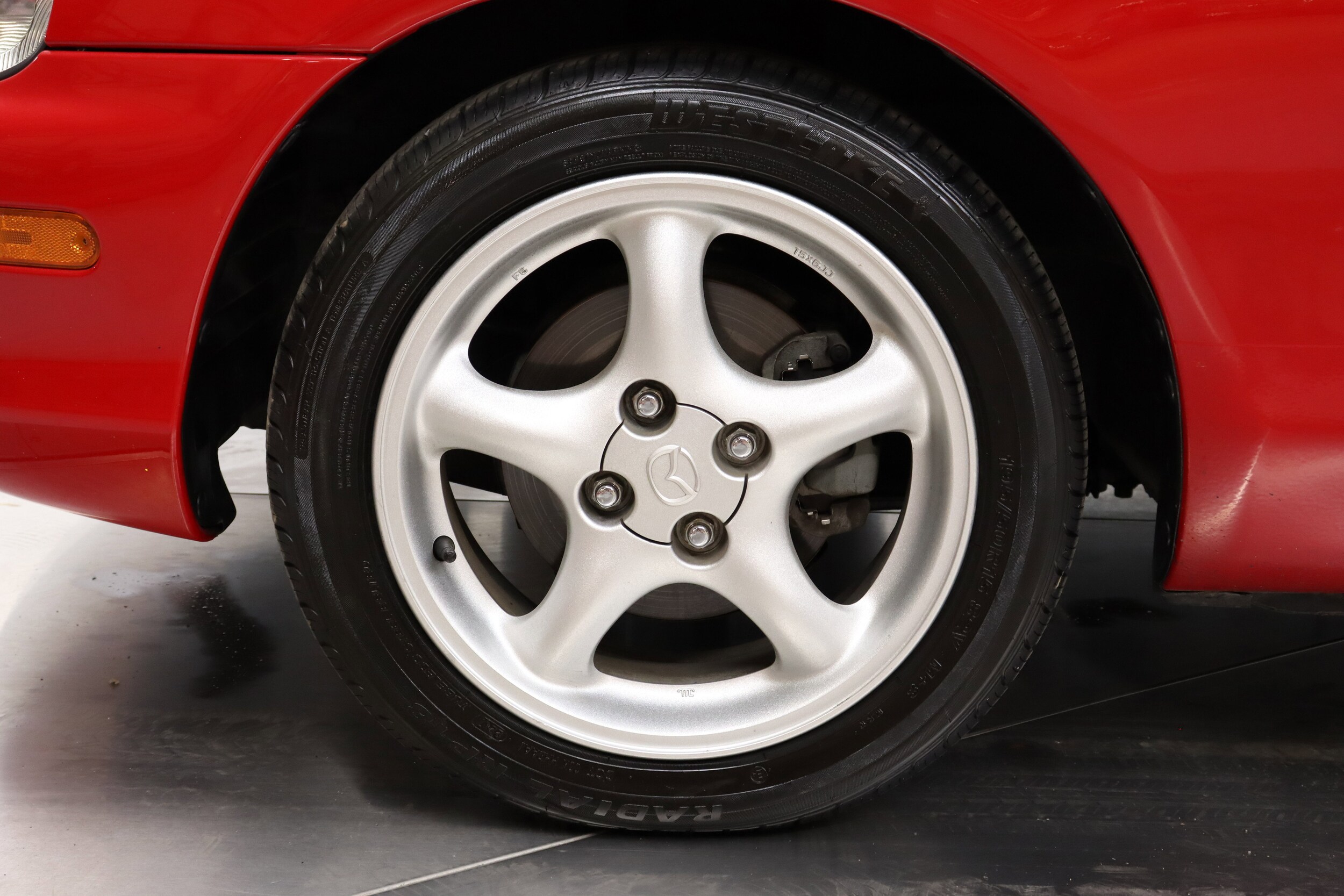 1999 Mazda MX-5 Miata 36