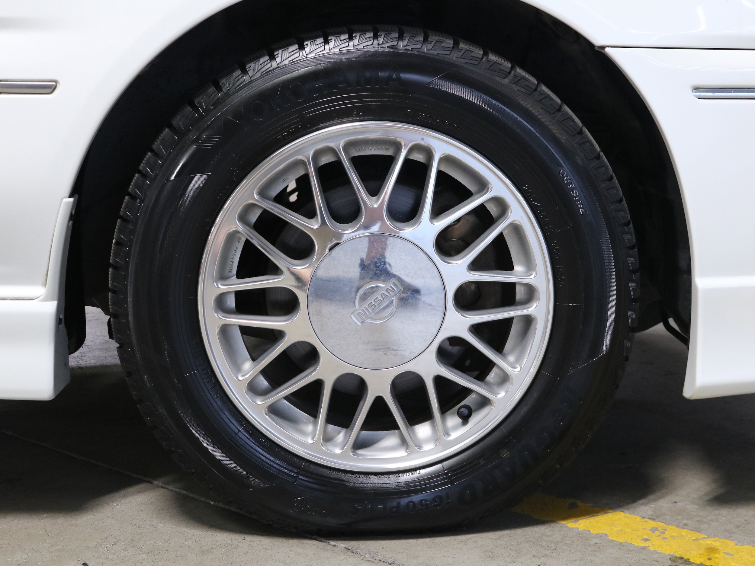 1999 Nissan Presage 30