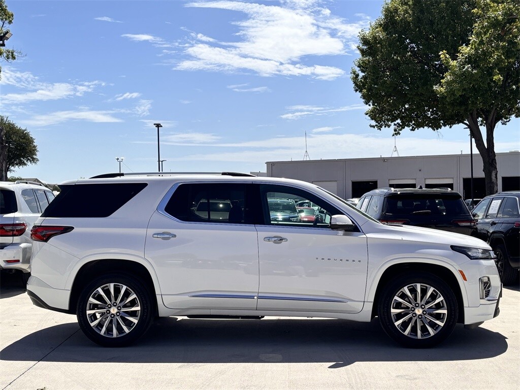 2023 Chevrolet Traverse Premier photo 3