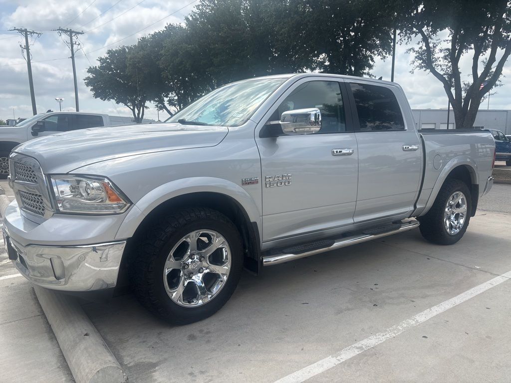 2018 RAM 1500 Laramie 4x4 Crew Cab 5'7's photo