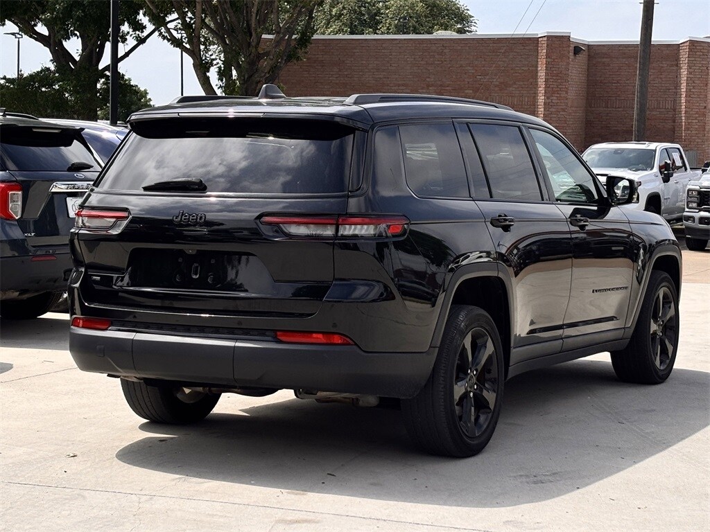 2022 Jeep Grand Cherokee Altitude photo 4