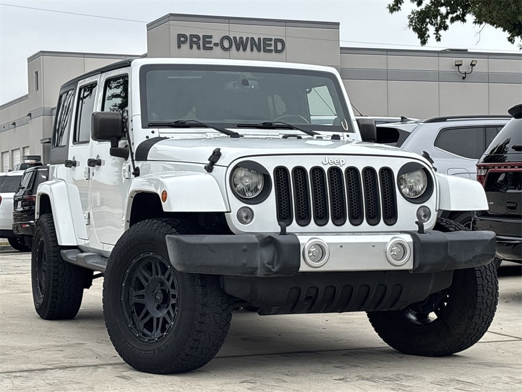 2014 Jeep Wrangler Unlimited Sahara's photo