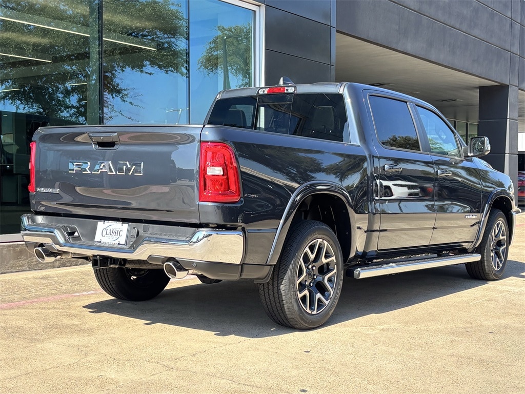 New 2026 Ram 1500 LARAMIE CREW CAB 4X2 5'7 BOX Pickup