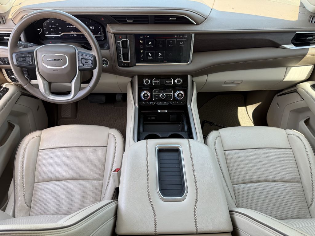 2024 GMC Yukon XL Denali - Photo 10
