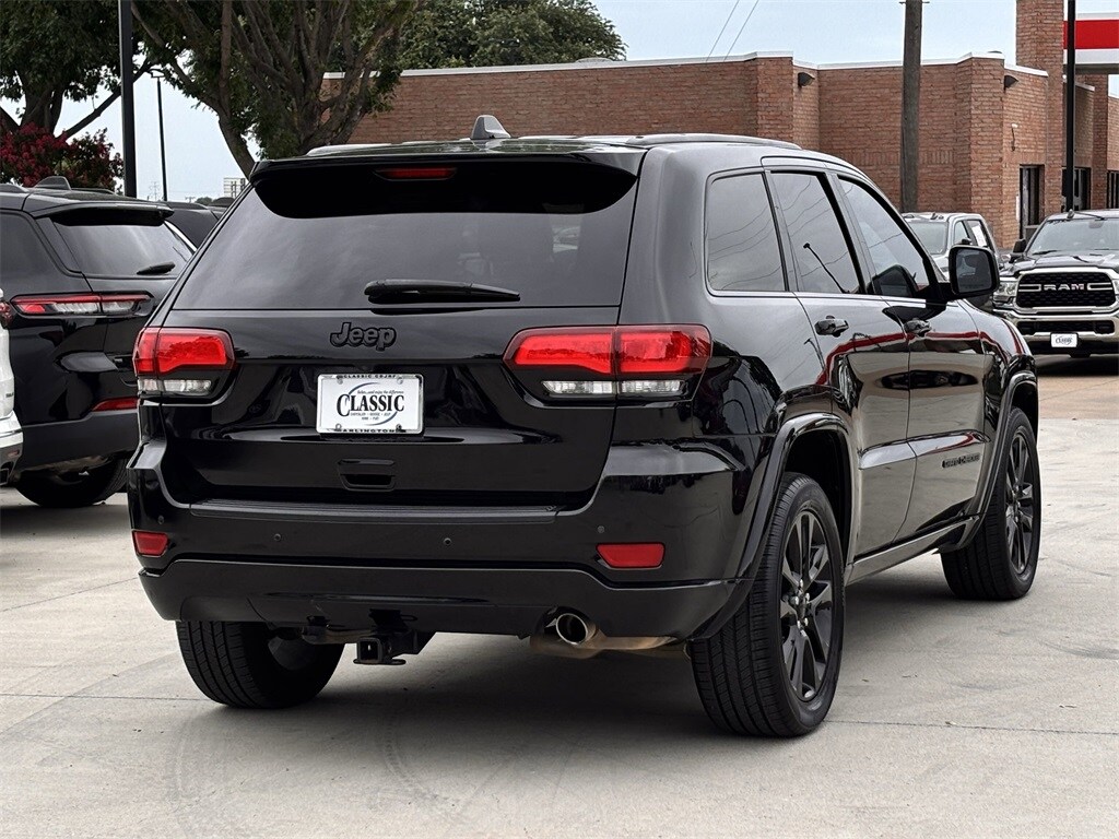2019 Jeep Grand Cherokee Altitude photo 4