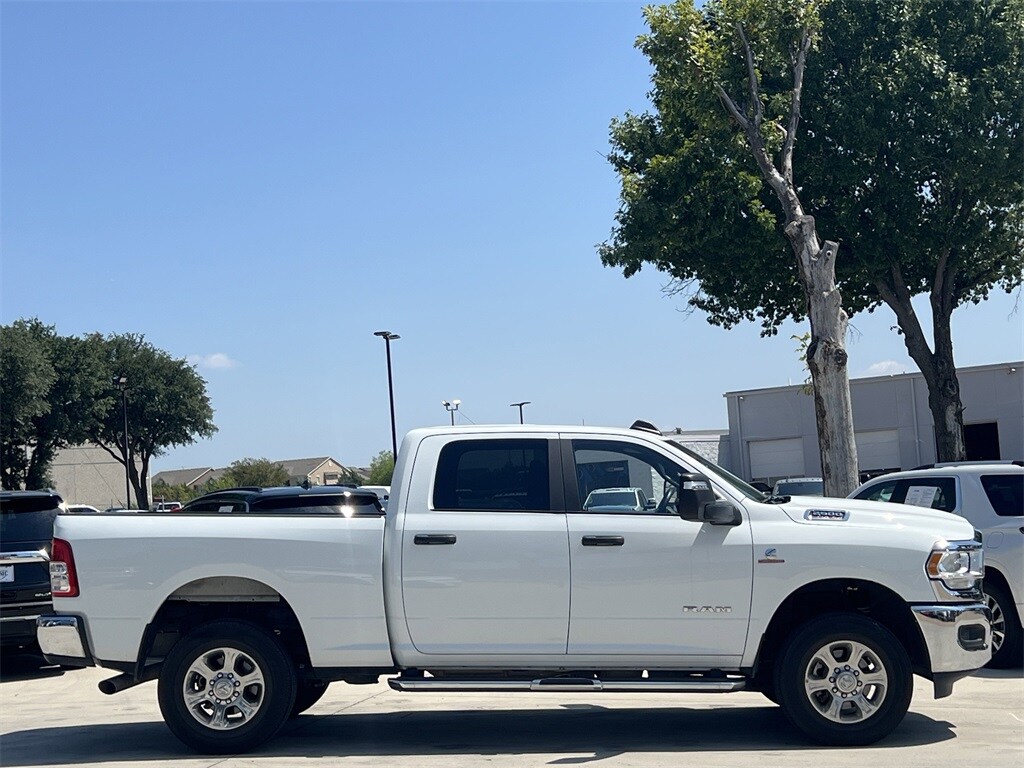 2024 Ram 2500 Big Horn photo 3