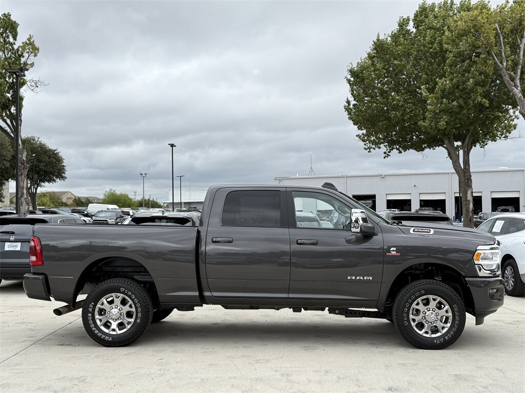 2024 Ram 2500 Laramie photo 3