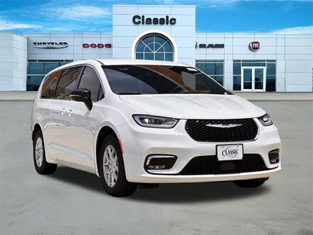 2025 Chrysler Pacifica Select Passenger Van