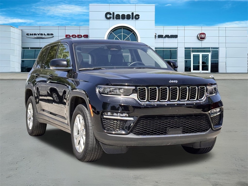 Used 2023 Jeep Grand Cherokee Limited with VIN 1C4RJHBG4PC528128 for sale in Arlington, TX