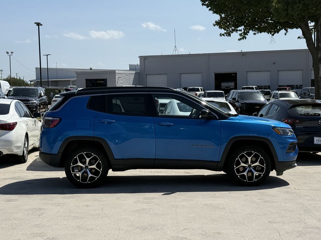 2025 Jeep Compass Limited - Photo 3