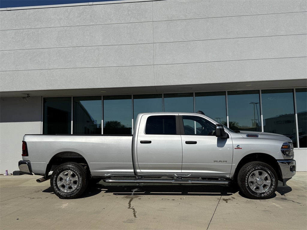 New 2026 Ram 2500 LONE STAR CREW CAB 4X4 8' BOX Pickup