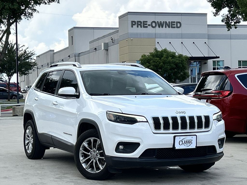 2019 Jeep Cherokee Latitude Plus's photo