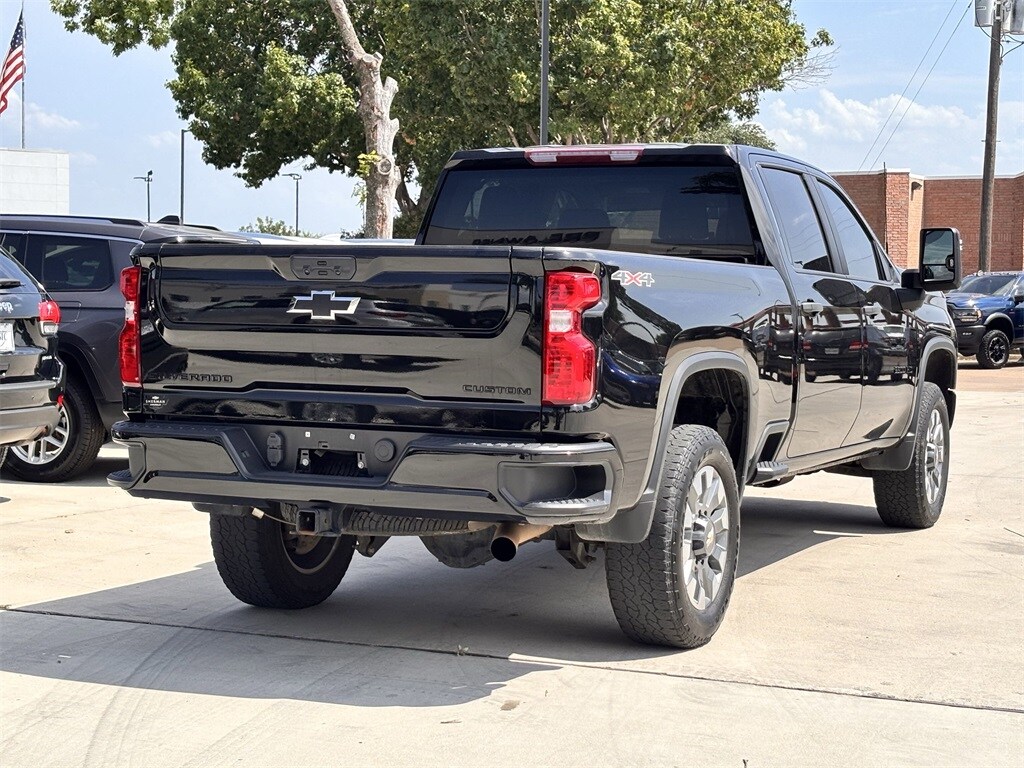 2023 Chevrolet Silverado 2500HD Custom photo 4