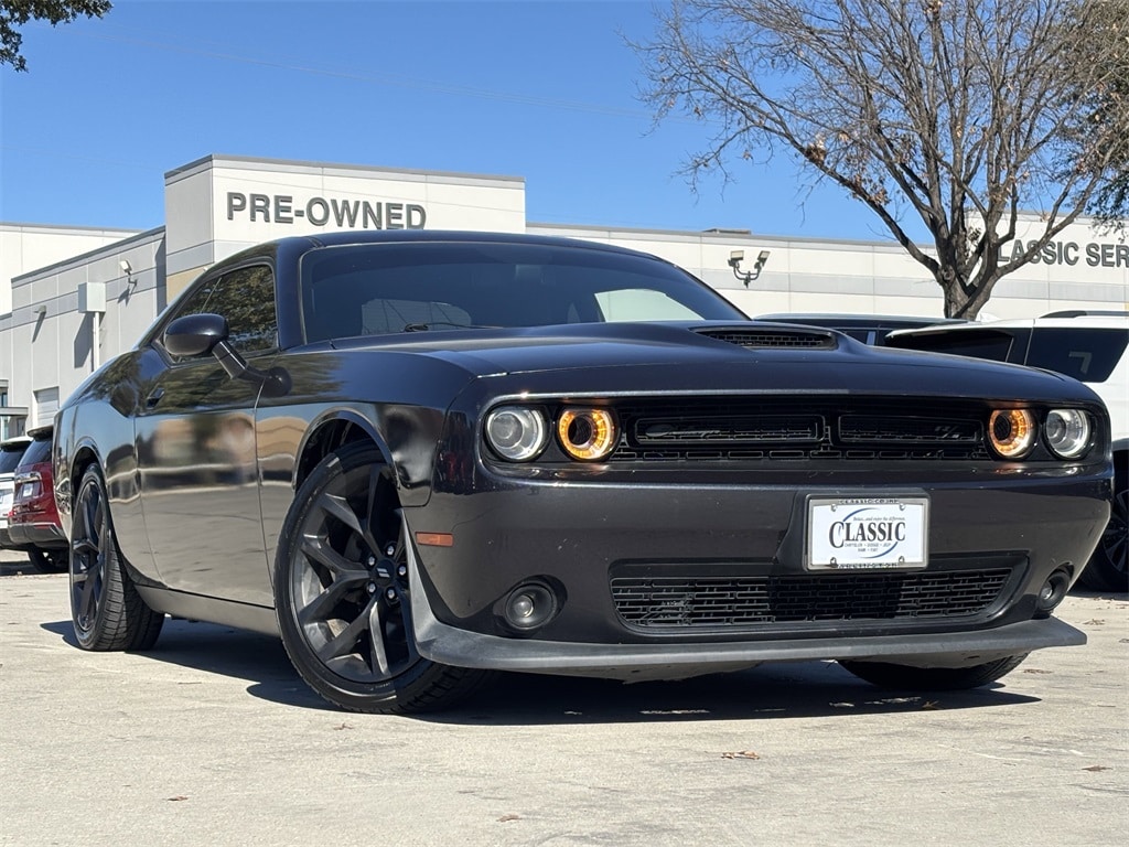 2019 Dodge Challenger R/T's photo