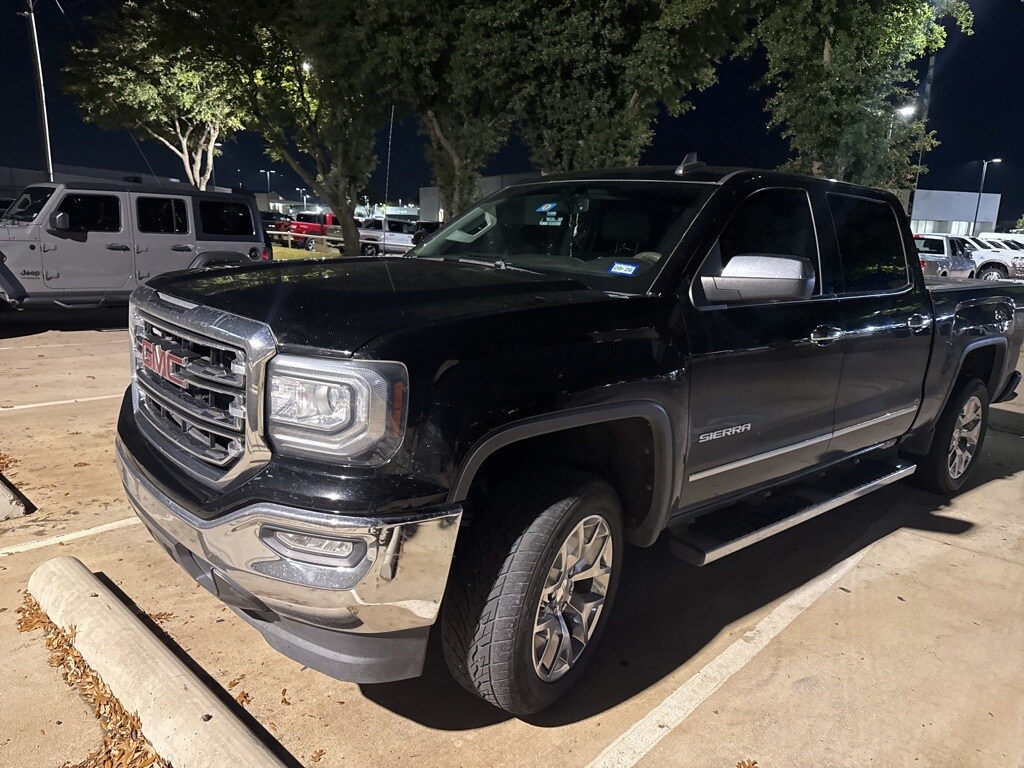 2017 Gmc Sierra 1500 SLT photo 2
