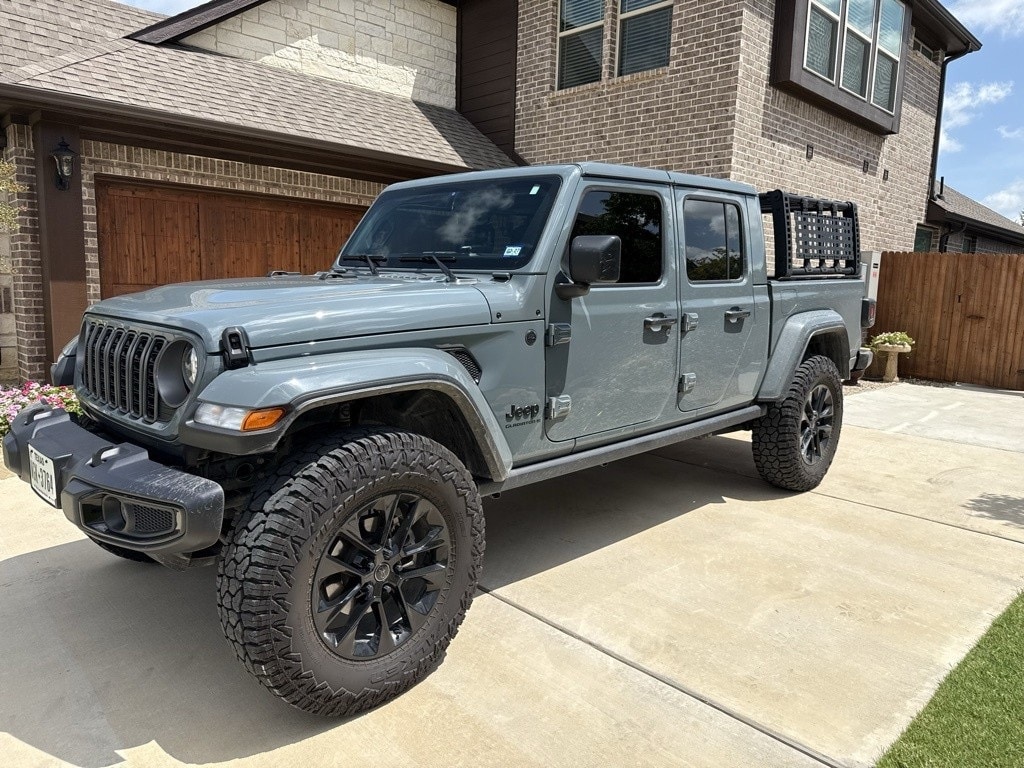 Used 2025 Jeep Gladiator Nighthawk Truck Crew Cab
