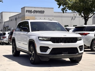 2023 Jeep Grand Cherokee Altitude SUV