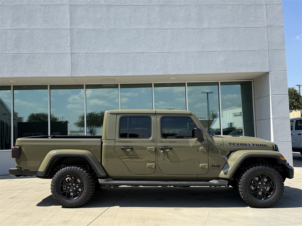 New 2025 Jeep Gladiator Texas Trail Pickup