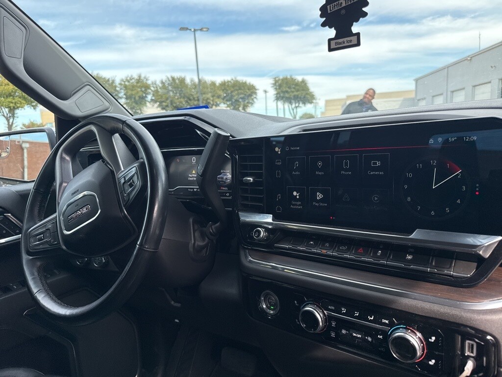 2024 Gmc Sierra 1500 SLT photo 4