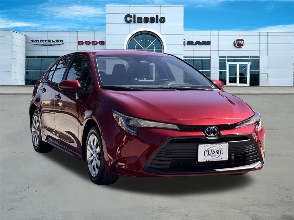 Used 2025 Toyota Corolla LE with VIN 5YFB4MDE6SP256565 for sale in Arlington, TX