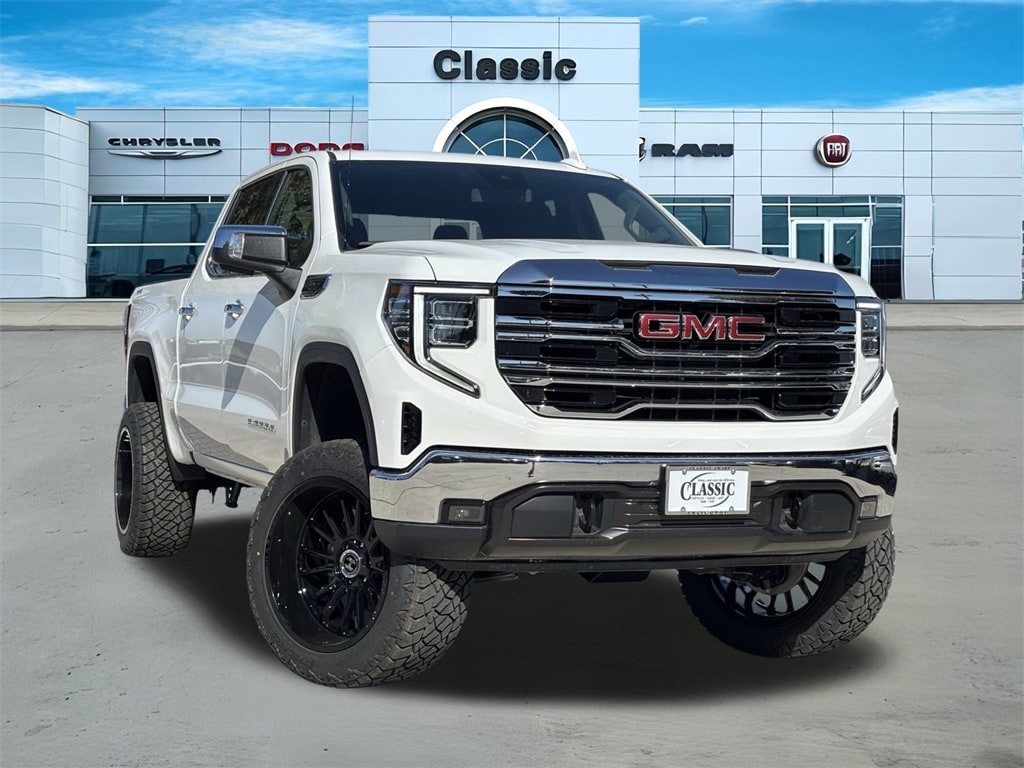 2025 GMC Sierra 1500 SLT's photo