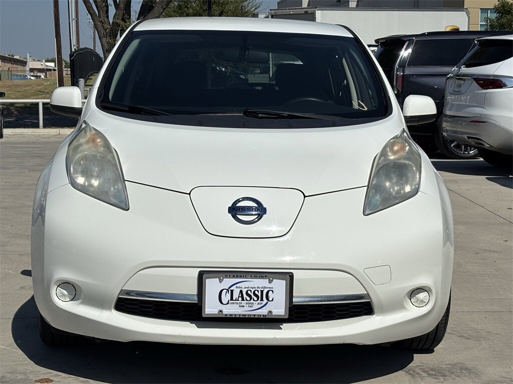 2015 Nissan Leaf S photo 4