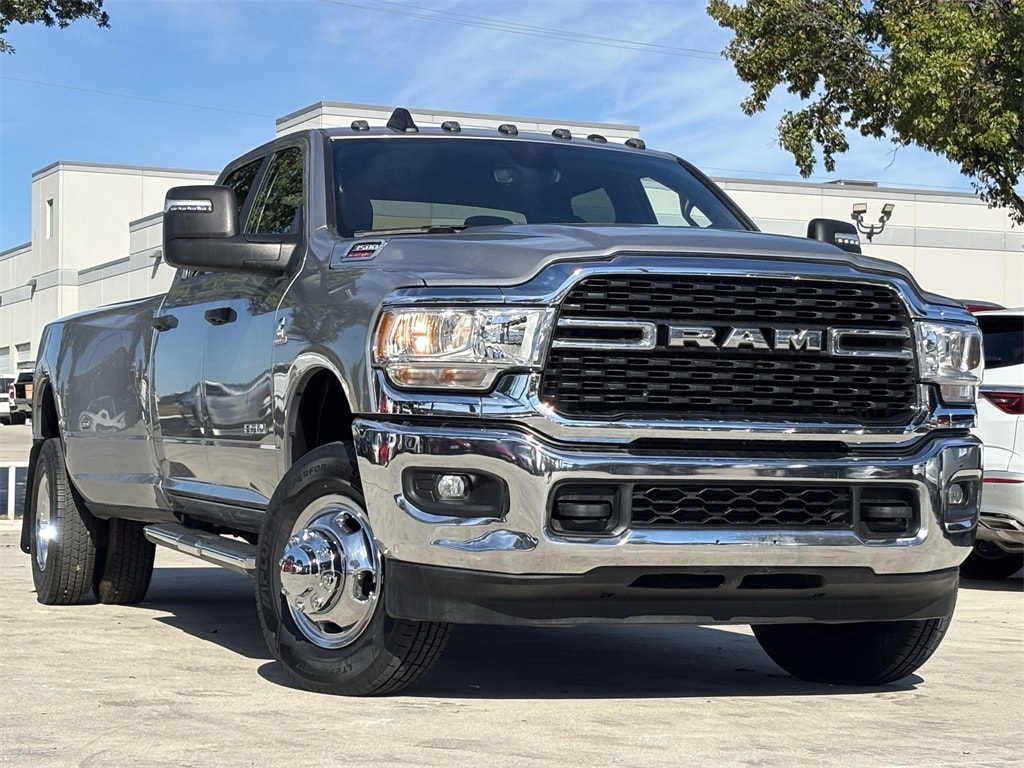 2024 RAM Ram 3500 Pickup Big Horn's photo