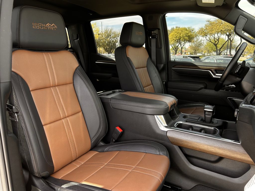 2025 Chevrolet Silverado 1500 High Country - Photo 32